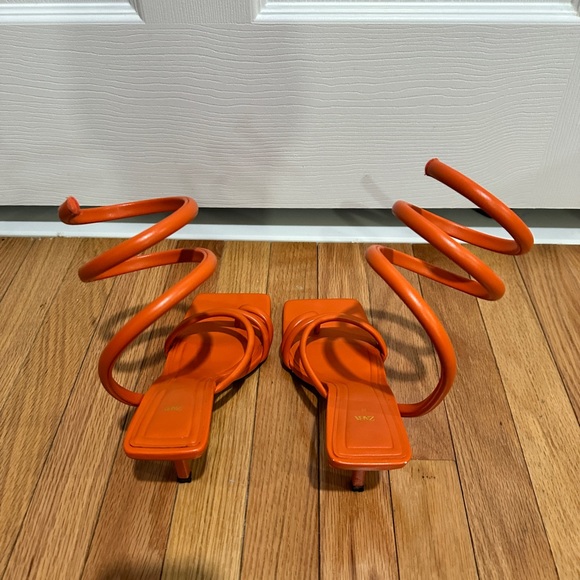 Zara Tabular Spiral Wrap Sandal size 39 fits for 8.5. Lightly worn. - Picture 6 of 7